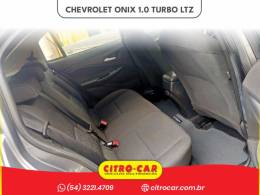 CHEVROLET - ONIX - 2022/2022 - Cinza - R$ 78.900,00