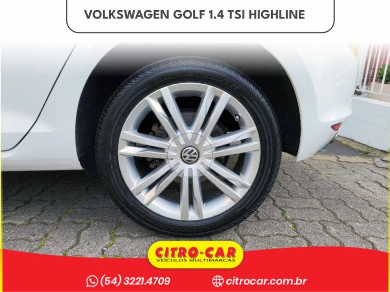 VOLKSWAGEN - GOLF - 2014/2015 - Branca - R$ 81.900,00