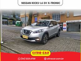 NISSAN - KICKS - 2017/2018 - Prata - R$ 82.900,00