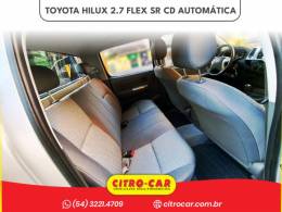 TOYOTA - HILUX - 2012/2013 - Prata - R$ 101.900,00